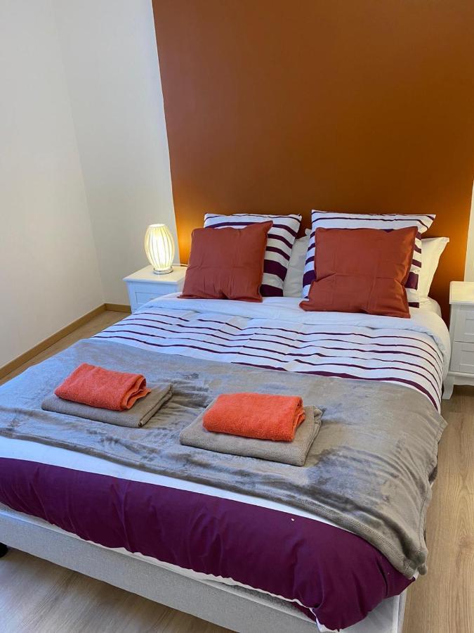 Grand F4 De 71M2 Pour 6 Personnes En Plein Centre Ville Arpajon Dış mekan fotoğraf