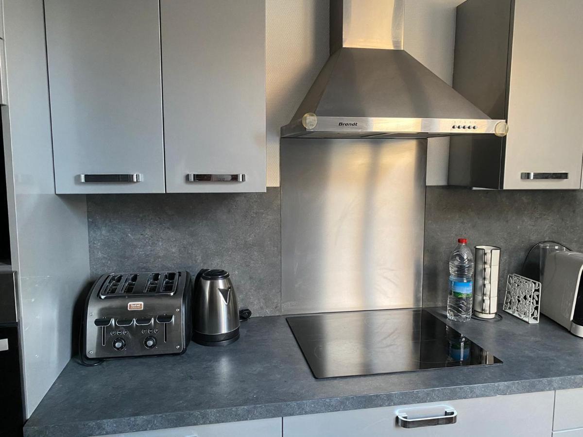 Grand F4 De 71M2 Pour 6 Personnes En Plein Centre Ville Arpajon Dış mekan fotoğraf