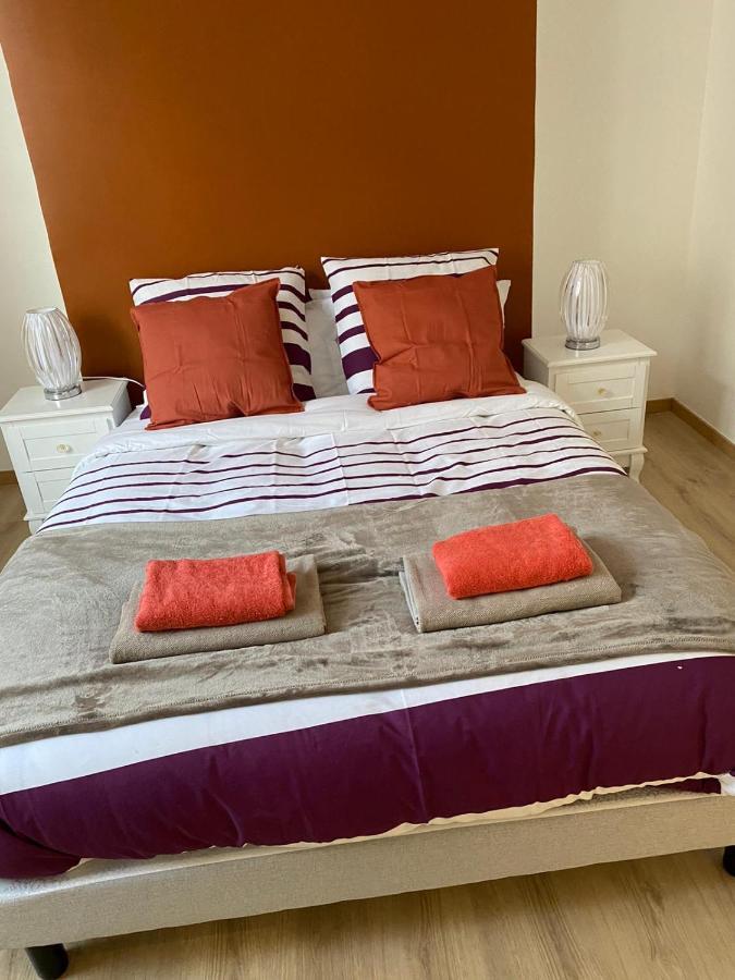 Grand F4 De 71M2 Pour 6 Personnes En Plein Centre Ville Arpajon Dış mekan fotoğraf
