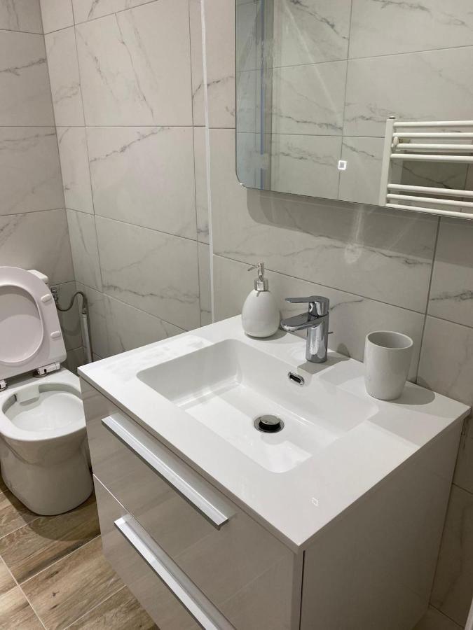 Grand F4 De 71M2 Pour 6 Personnes En Plein Centre Ville Arpajon Dış mekan fotoğraf