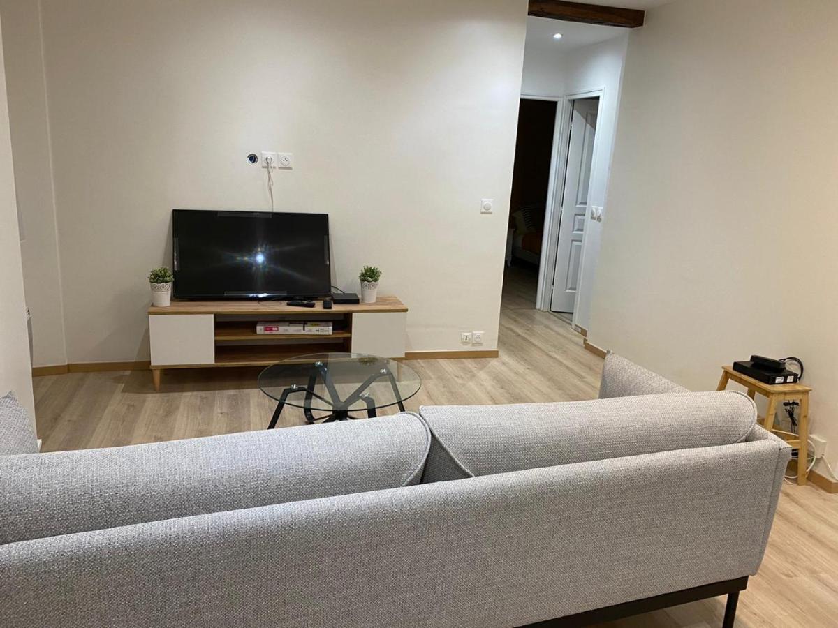 Grand F4 De 71M2 Pour 6 Personnes En Plein Centre Ville Arpajon Dış mekan fotoğraf