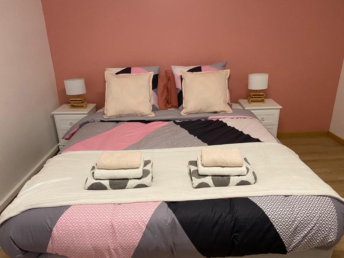 Grand F4 De 71M2 Pour 6 Personnes En Plein Centre Ville Arpajon Dış mekan fotoğraf